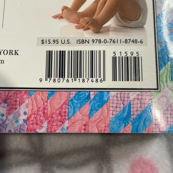 What to Expect When Expecting; 5th Edition - Picture 2 of 7